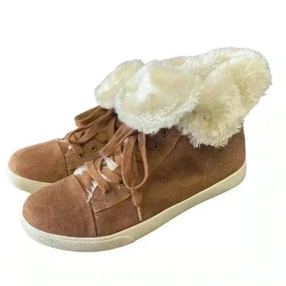 🛍️3/$40 Women’s Faux Fur Lined High-Top Sneakers – Tan Suede Look Size 11 - Picture 3 of 7